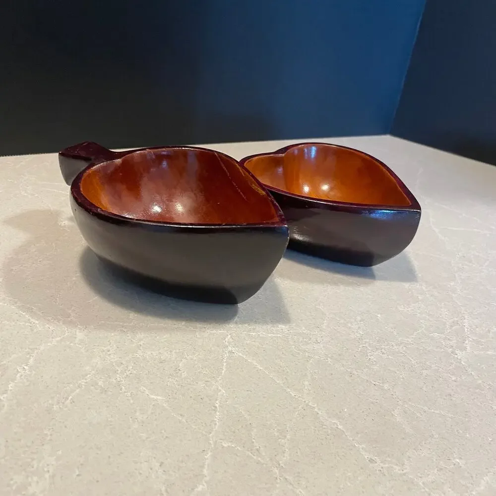 Vintage MCM set of 2 hearts shaped wooden bowls serving dishes decorative only